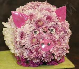 Свинни цветы и букеты с доставкой по Горловке